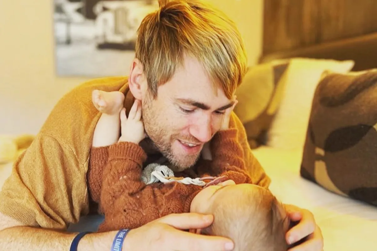 Nicolas uit 'The Sky is the Limit' deelt nog meer somber nieuws over z'n zieke dochtertje: "Alsof ze overleden was"