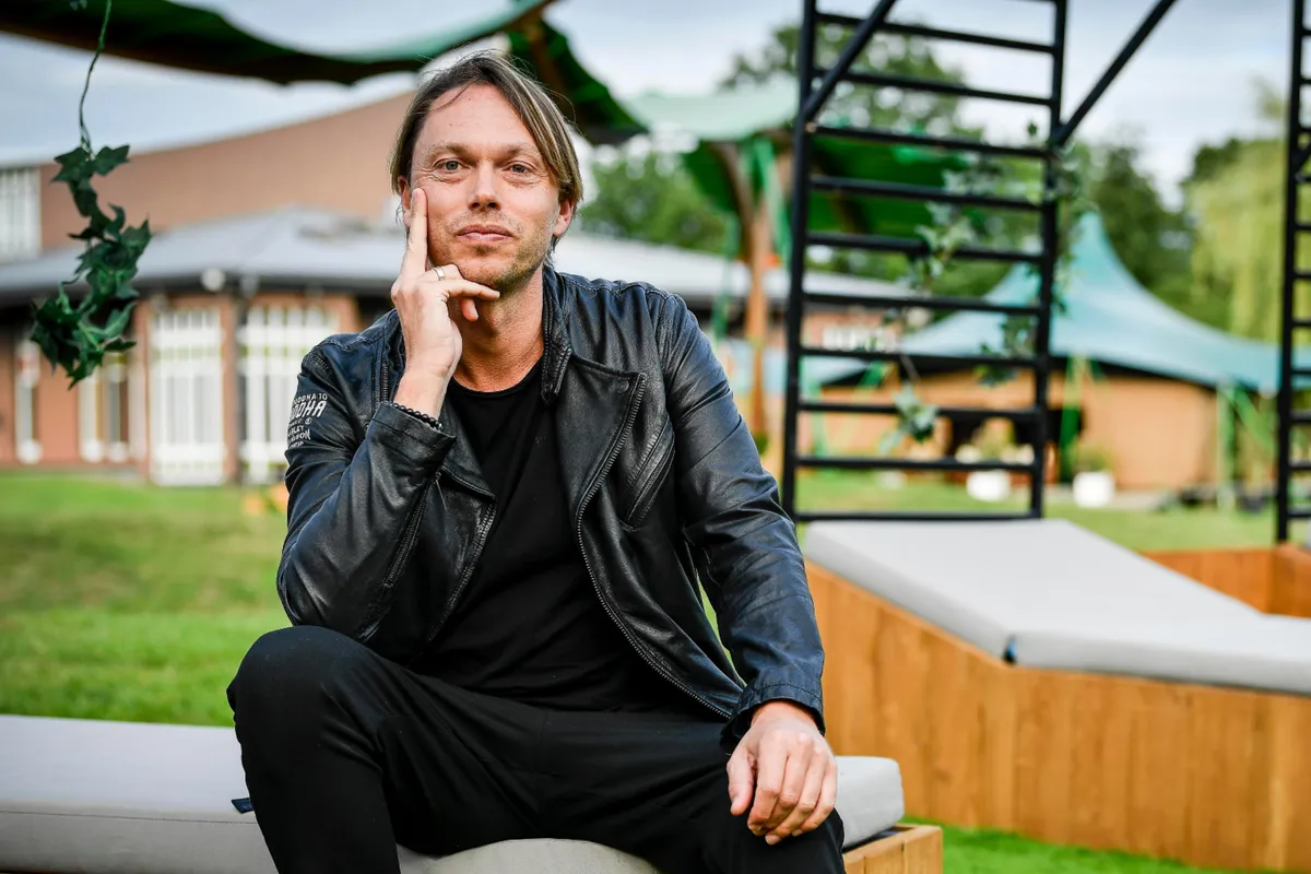 Regi neemt belangrijke beslissing over zijn breuk met Elke Vanelderen