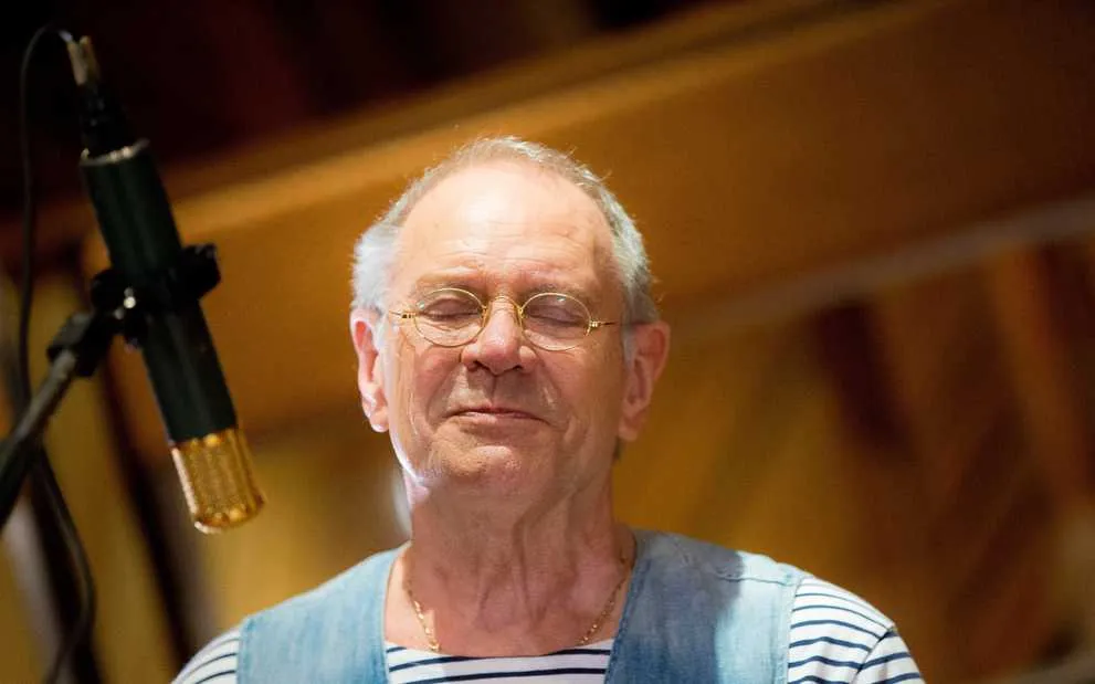 Rob de Nijs, die aan Parkinson lijdt, houdt zijn hart al vast: “Dit is geen goed vooruitzicht, nee”