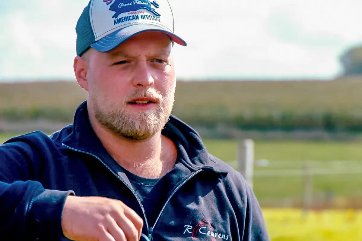 “Ik heb zoveel spijt!”: Raphaël uit ‘Boer zkt Vrouw’ maakt verkeerde keuze