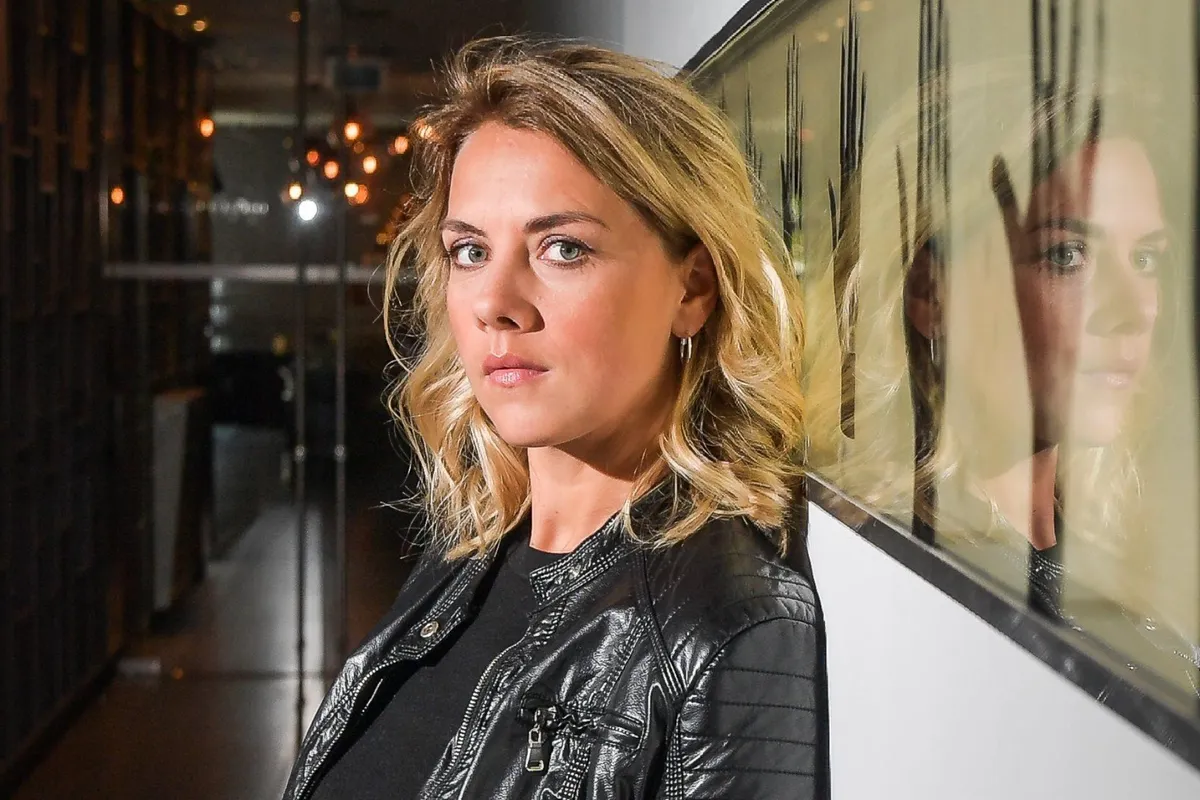 Actrice Leen Dendievel deelt hartverscheurend nieuws: "Enorm veel sterkte"