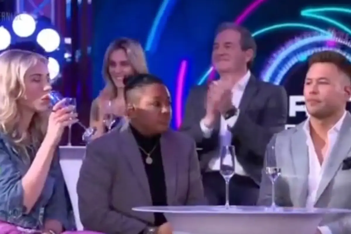 Het gaat helemaal fout tussen Jolien, Charlotte en Lindsey na 'Big Brother'