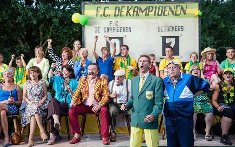 Enorm bedrag! Dit verdienen acteurs van 'FC De Kampioenen' aan al de herhalingen