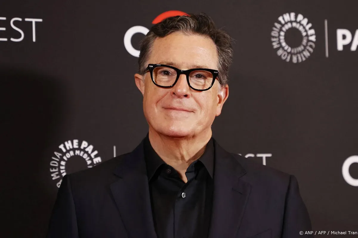 Talkshow Stephen Colbert stopt in 2026 om 'financiële redenen'