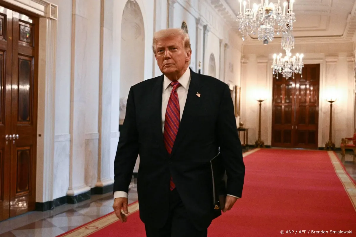 Trump klaagt WSJ aan om Epstein-berichtgeving