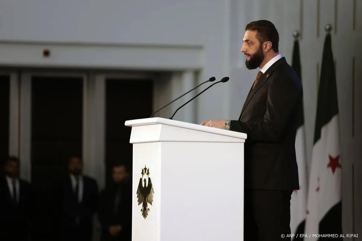 Syrische leider belooft bescherming minderheden, Israël kritisch