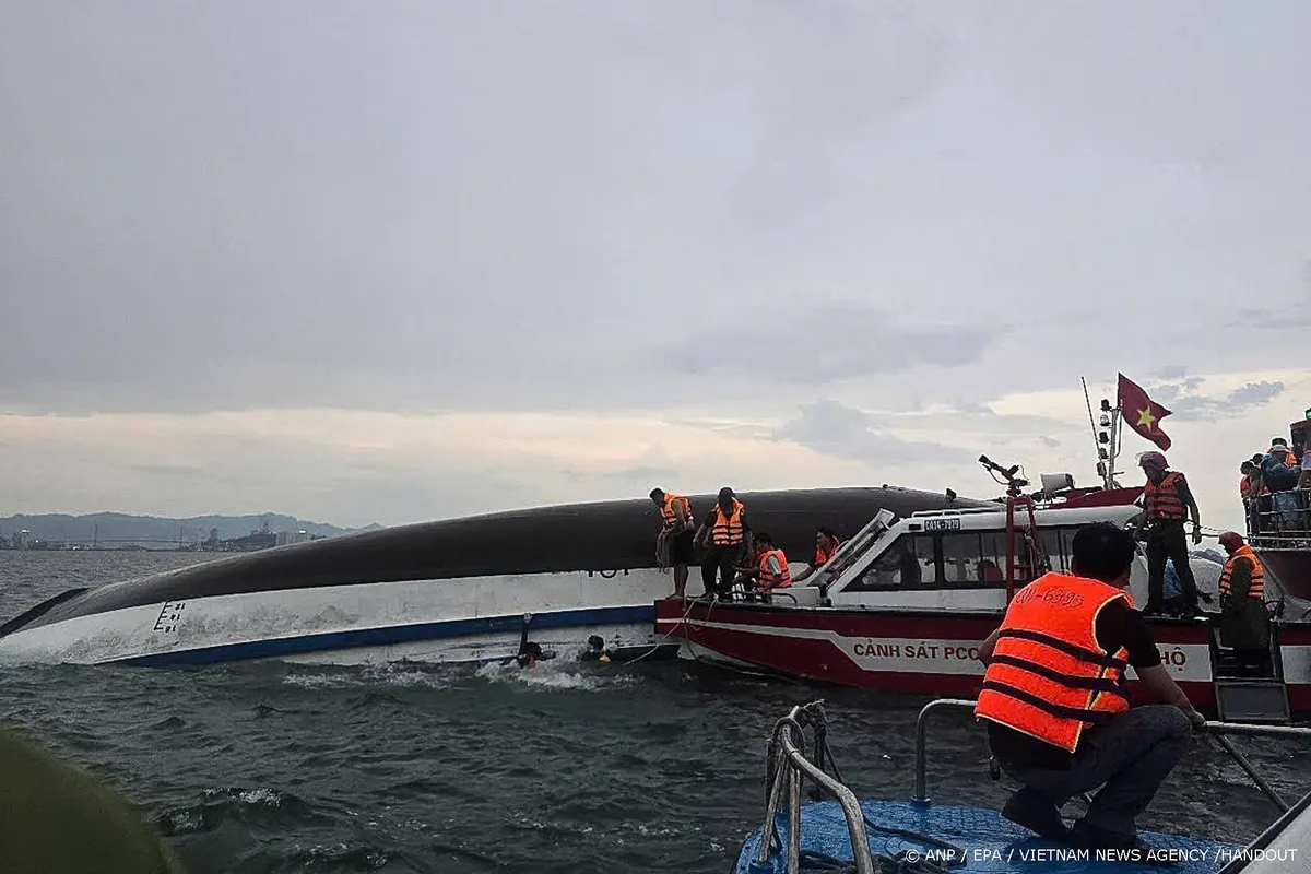Toeristenboot kapseist in Vietnam: tientallen doden
