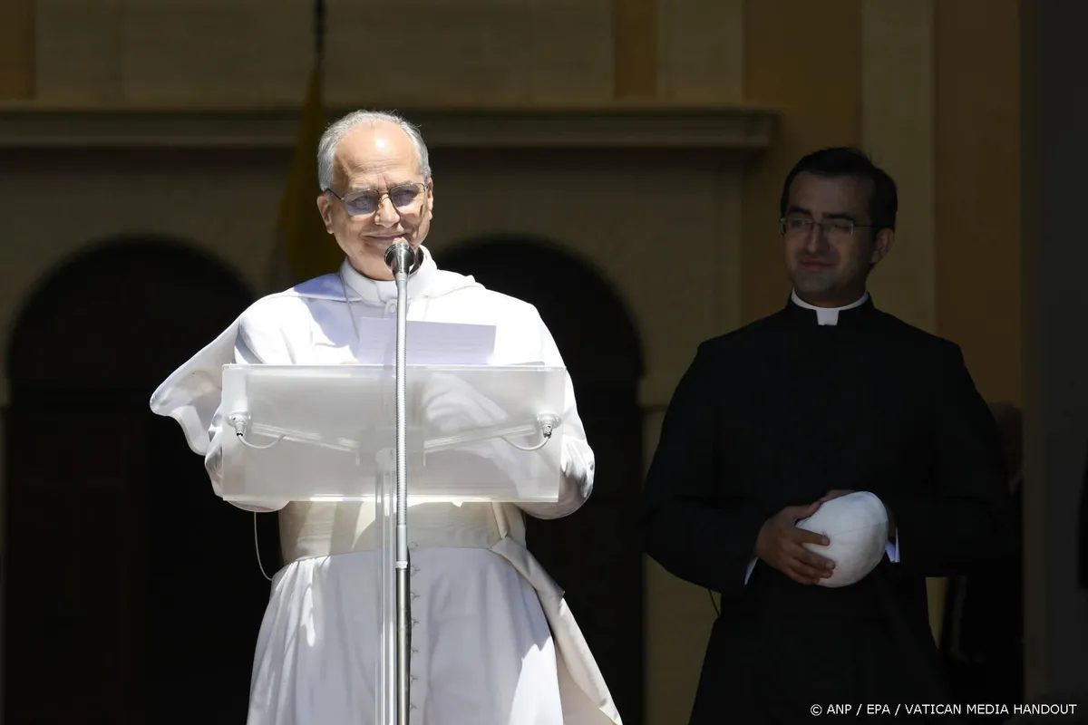 Paus roept op tot vrede na aanval op kerk in Gaza