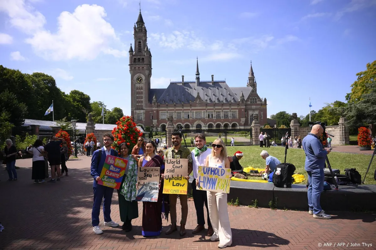 Opnieuw protest van internationale activisten voor Vredespaleis