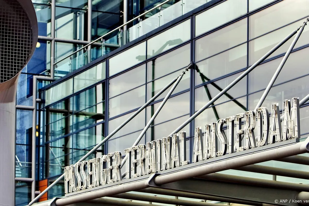 Actie XR bij cruiseschip Amsterdamse terminal voorbij