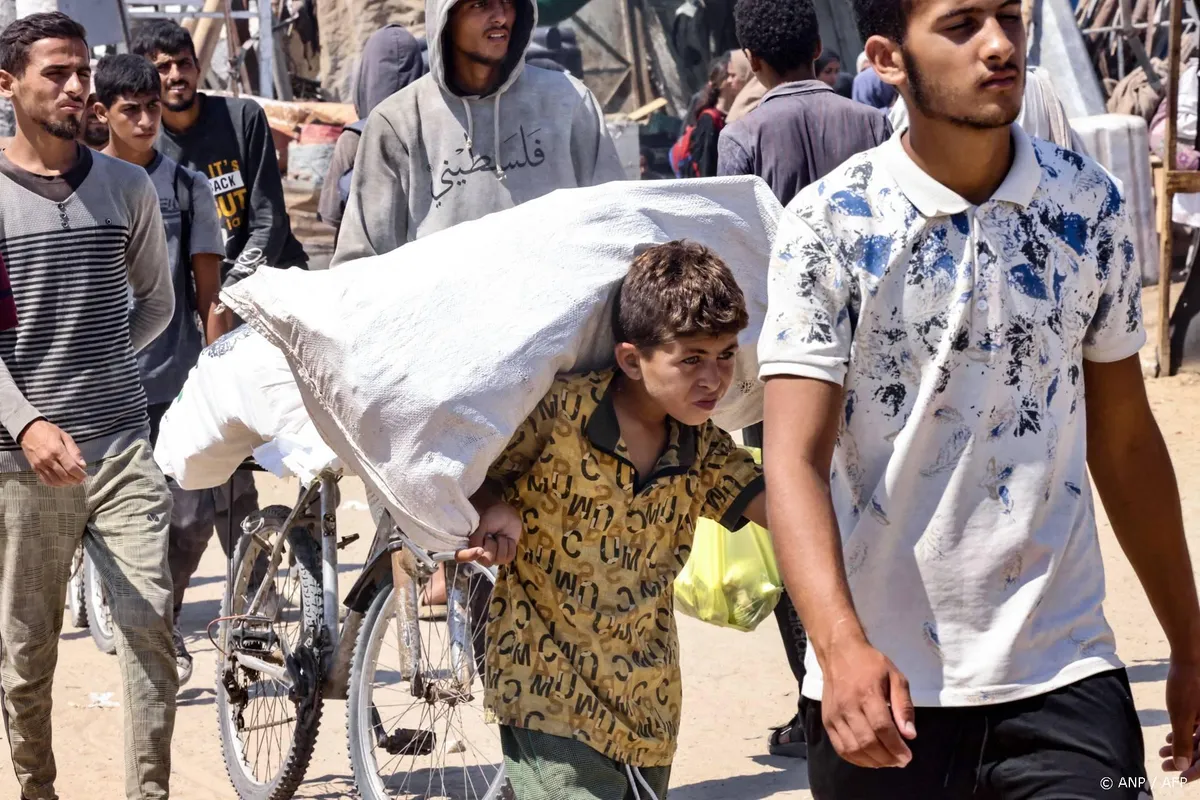 Konvooi van 100 vrachtwagens met hulpgoederen bereikt Gaza