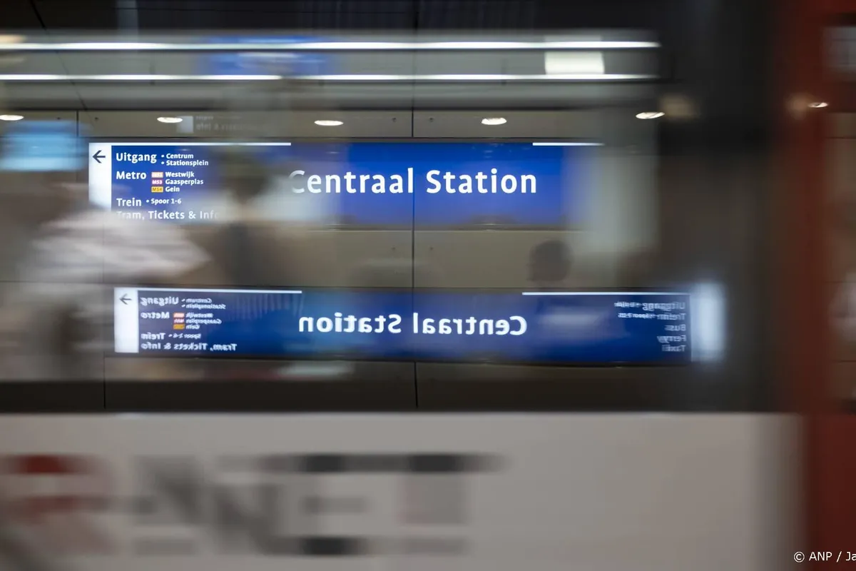 Rover: Amsterdamse metroplannen nadelig voor reizigers