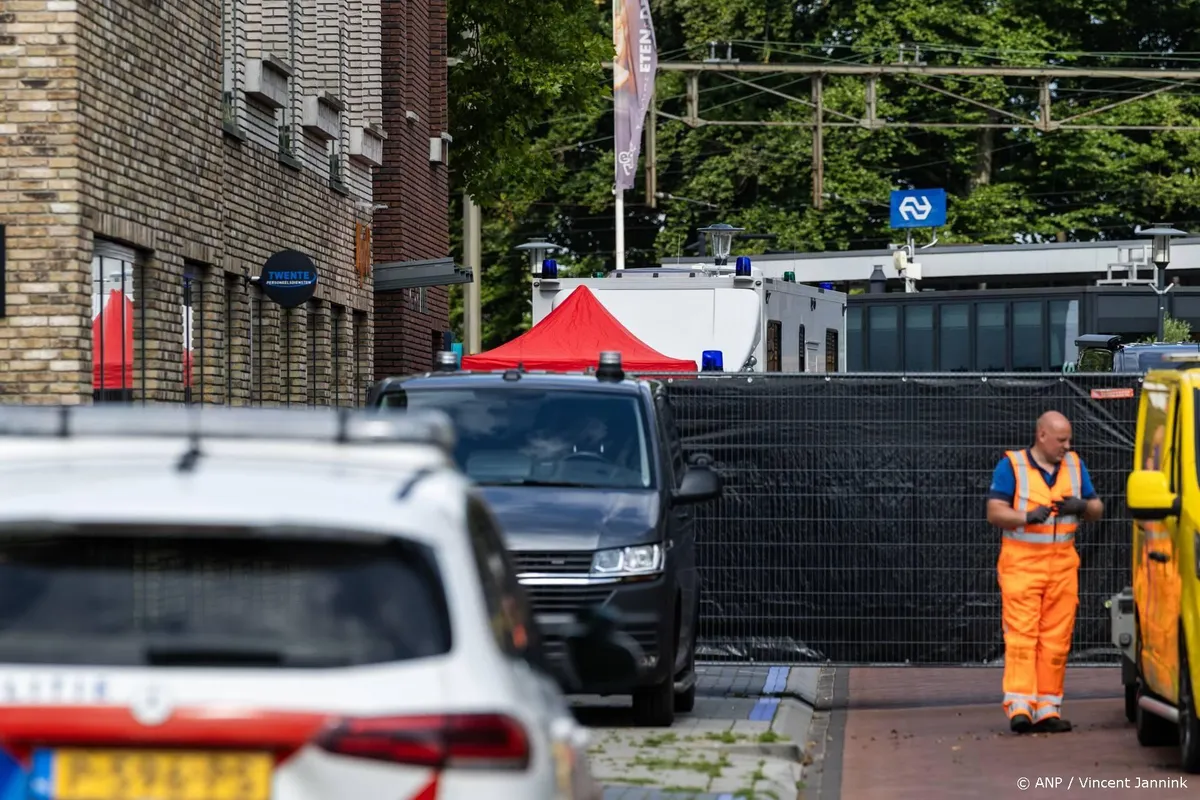 Burgemeester Wierden 'geschokt' door steekincident