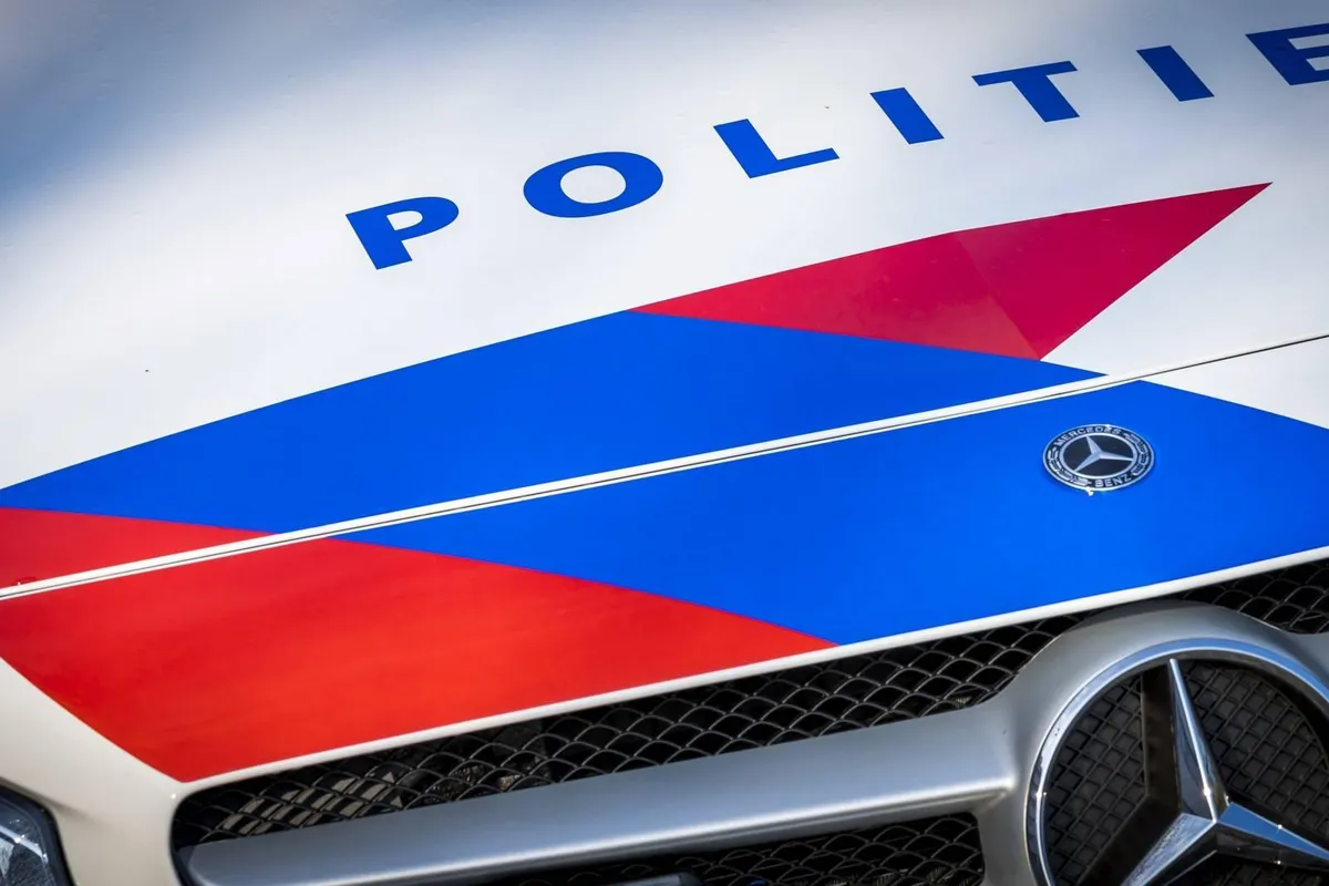 Persoon met ernstig letsel aangetroffen na aanrijding in Burdaard