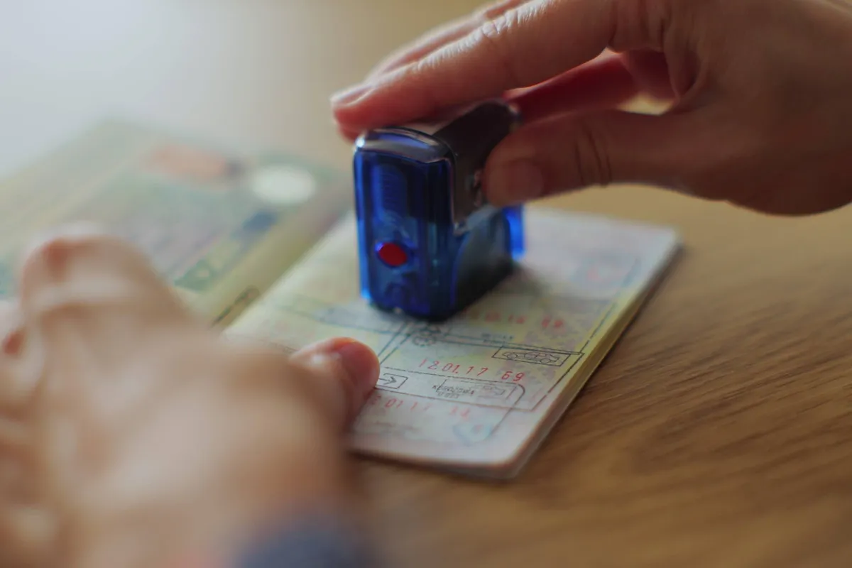 Explosie visumfraude: tienduizenden euro’s gestolen van Nederlandse vakantiegangers