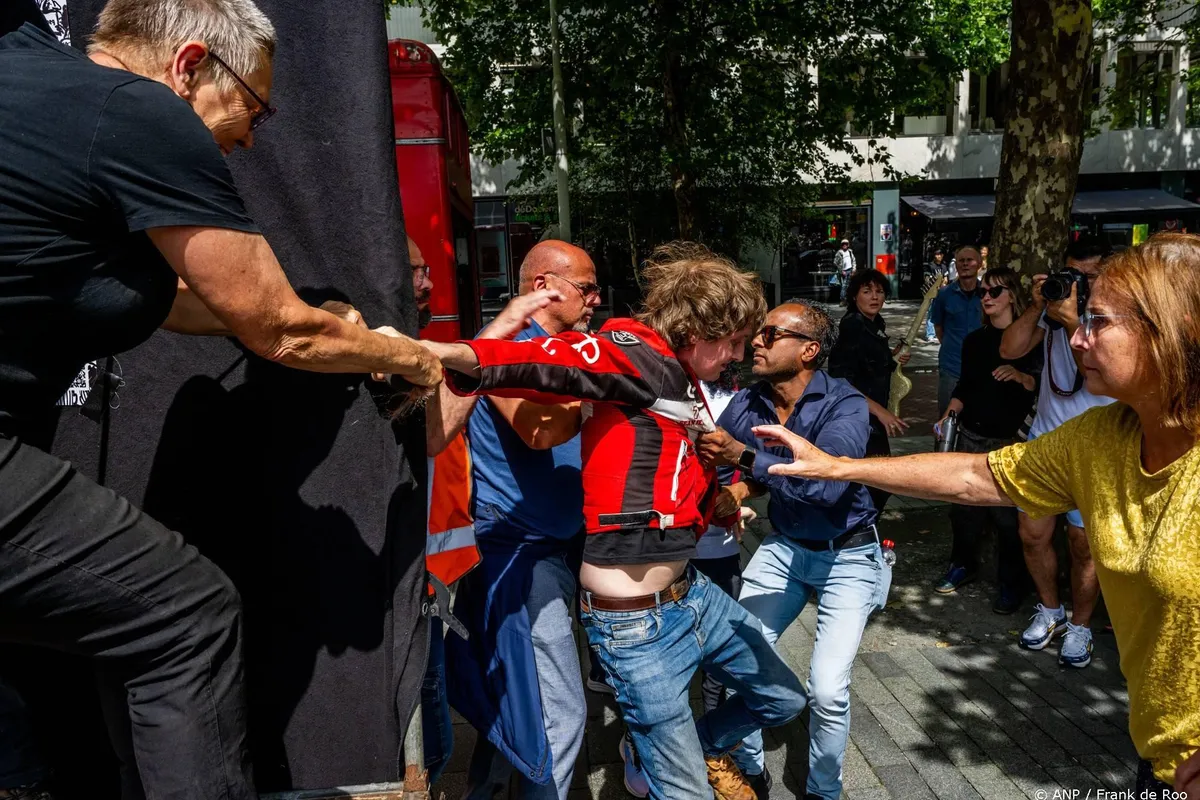 Man aangehouden die podiumprogramma femicidemars verstoorde