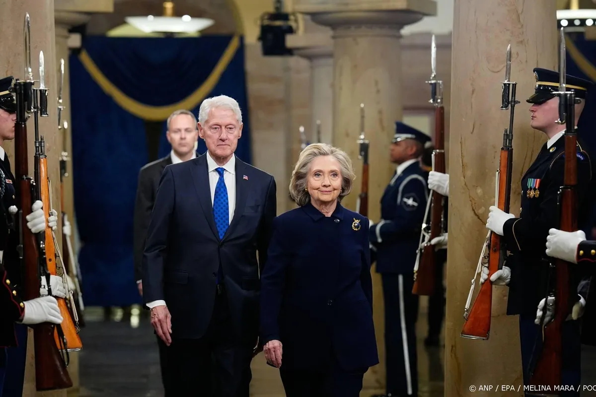 Onderzoekscommissie VS dagvaardt Clintons in zaak-Epstein