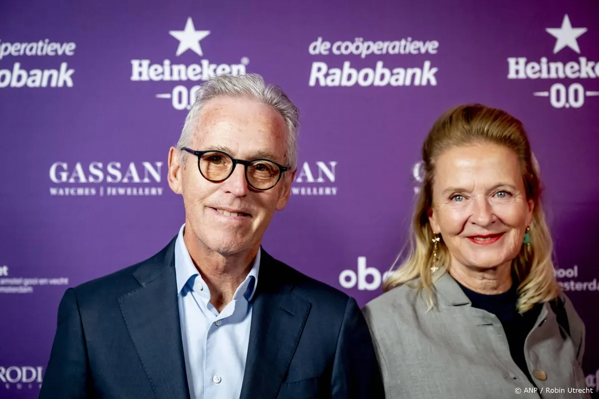 Mediaondernemer Derk Sauer herdacht in rouwadvertenties