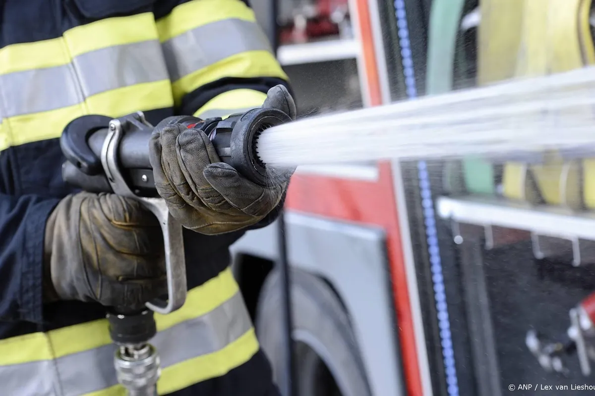 Zes autobranden in straat in Stadskanaal