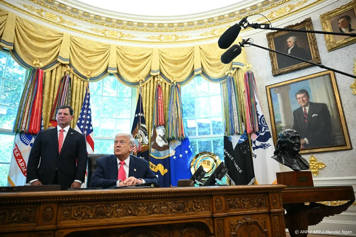 Trump met groep ministers naar Alaska