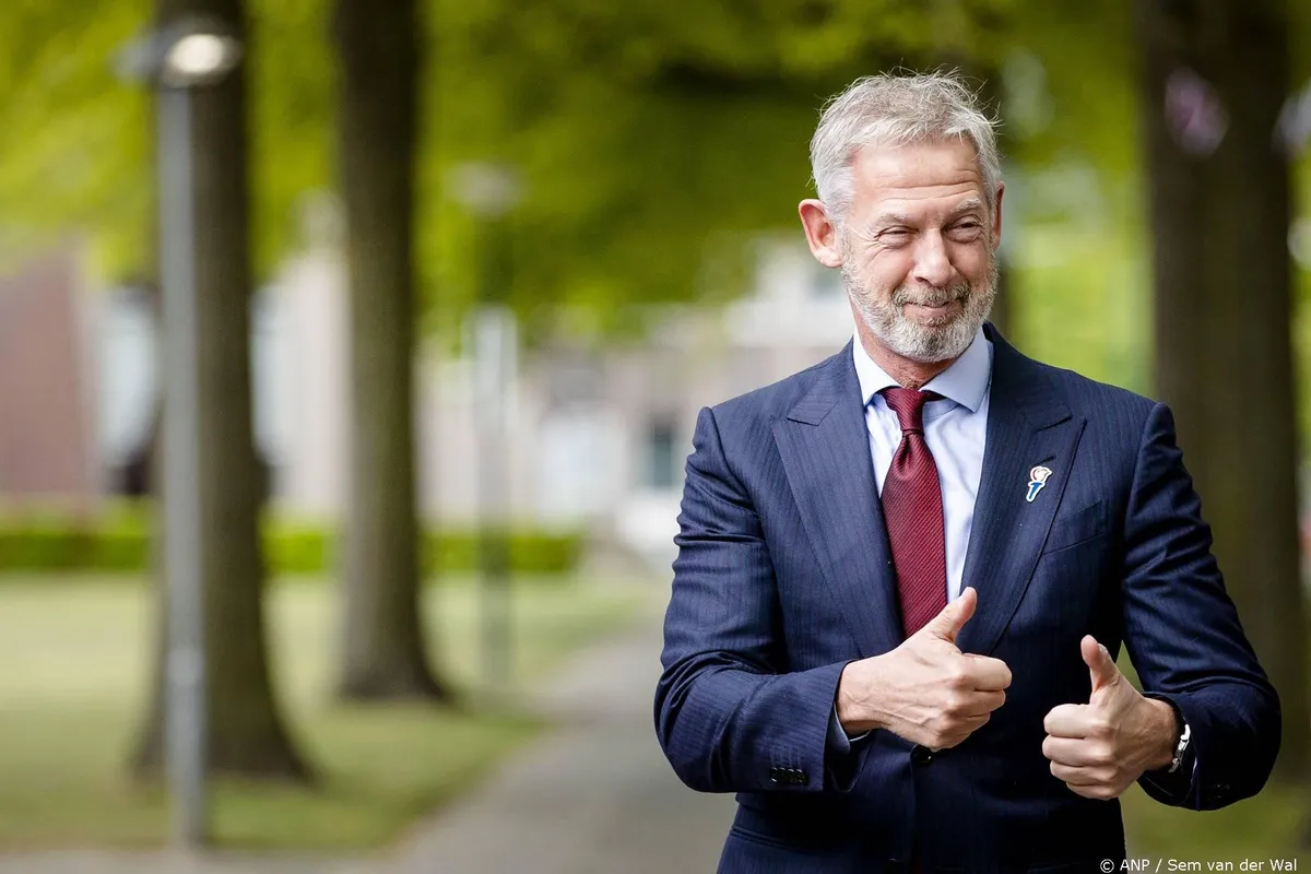 Onno Hoes tijdelijk burgemeester van Tilburg