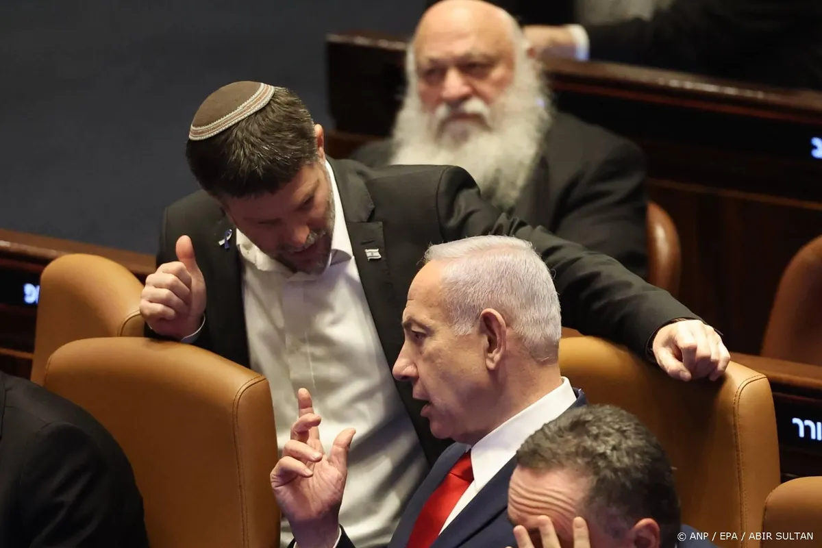 Politici stappen mogelijk in of uit Israëls kabinet bij bestand