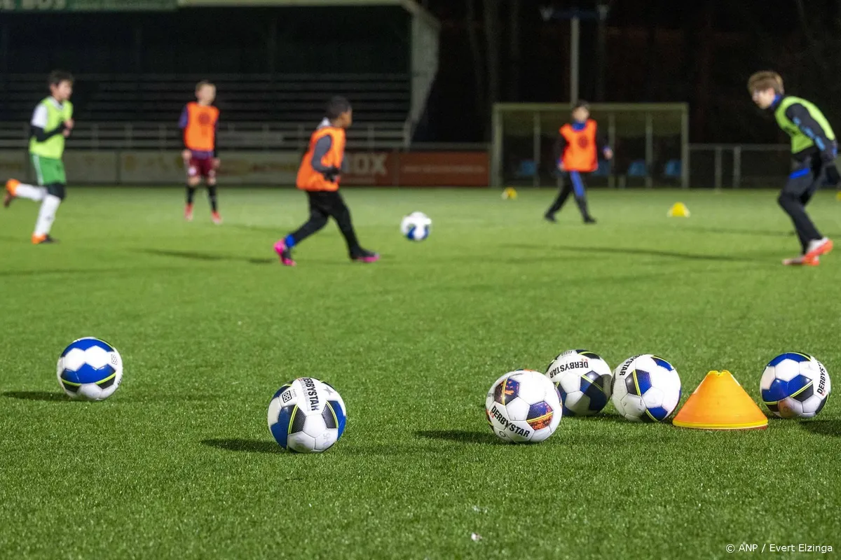 Trainer verdacht van verleiden jongens was eerder zedenverdachte