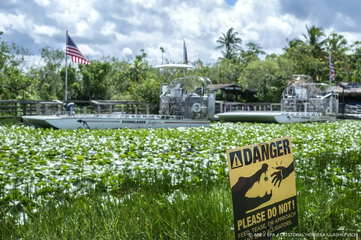 Rechter VS legt detentiecentrum 'Alligator Alcatraz' stil