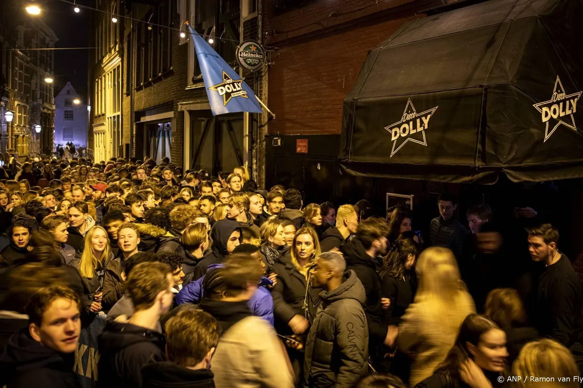 Amsterdamse nacht vraagt aandacht voor geweld tegen vrouwen