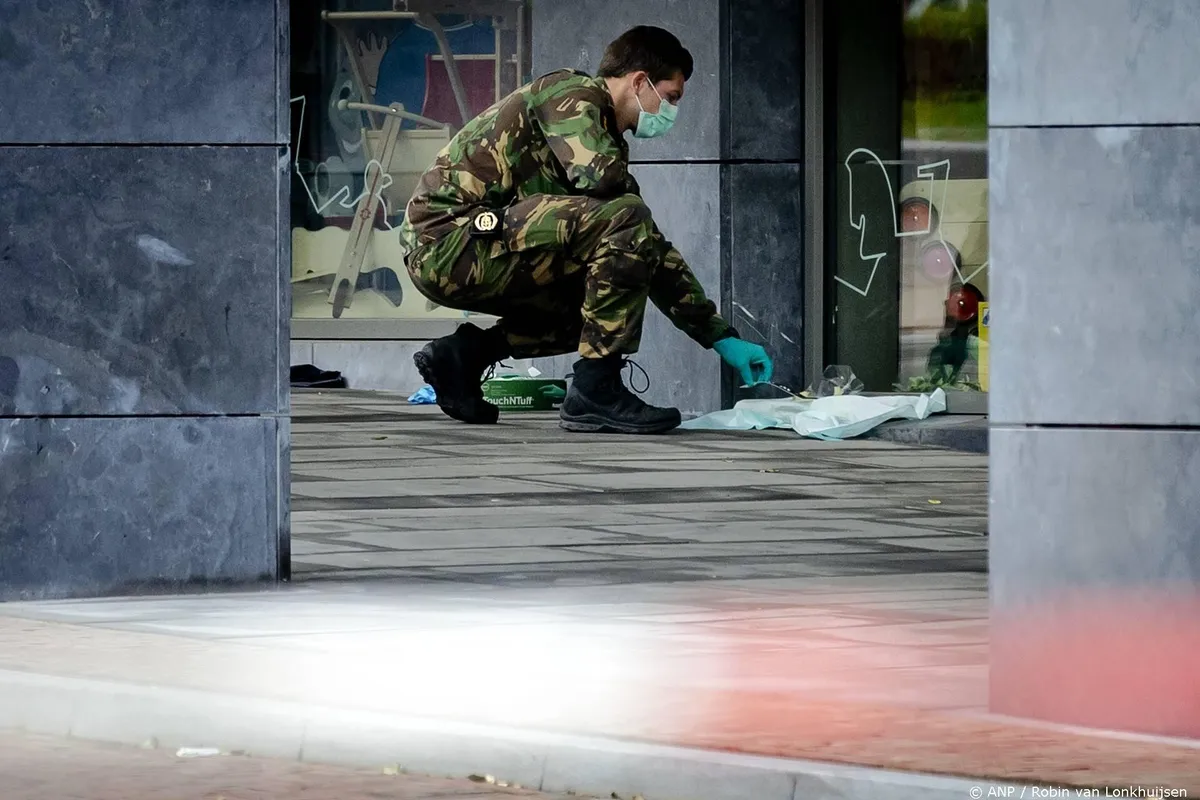Mogelijk explosief gevonden bij politiebureau centrum Amsterdam