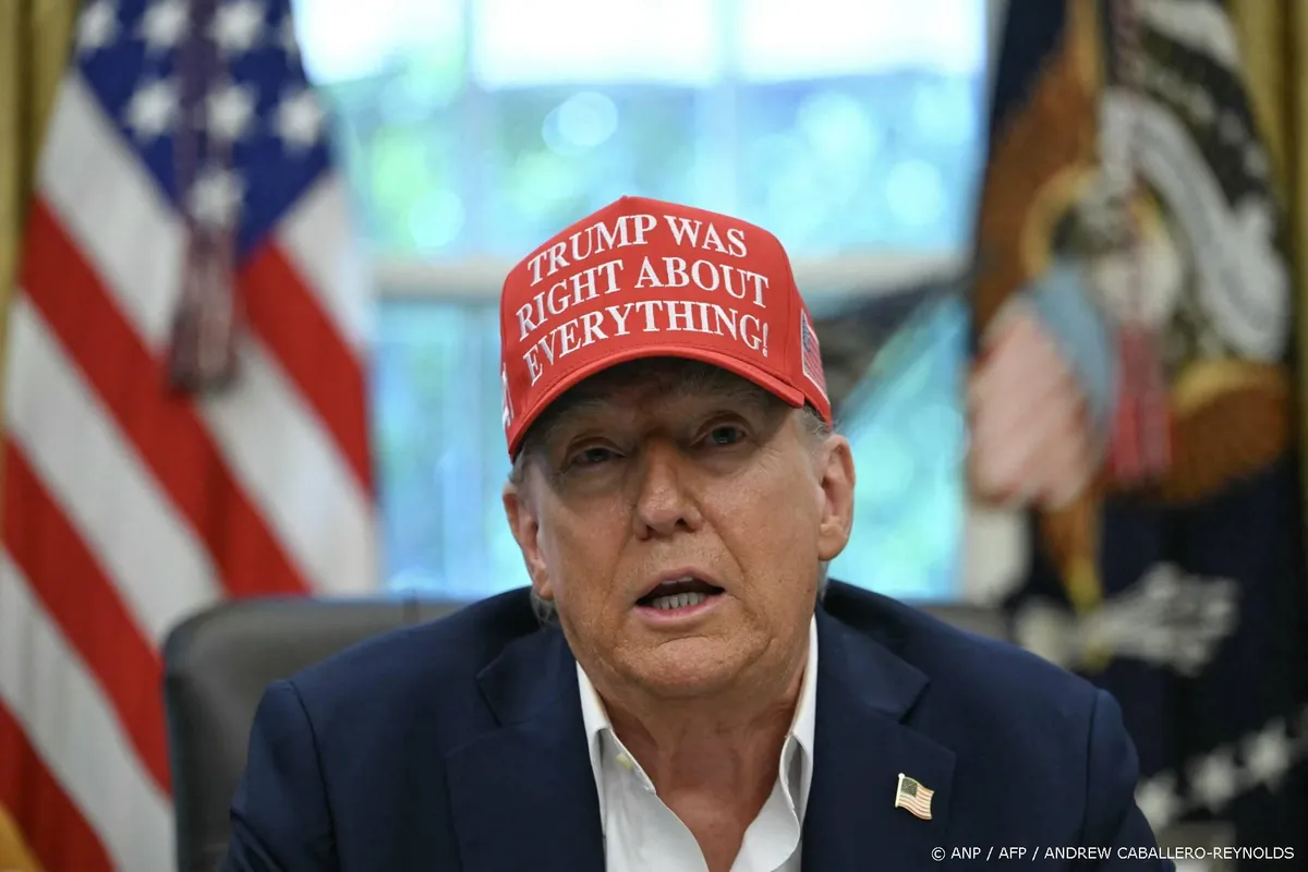 Trump bemoeit zich met politiek Zuid-Korea voor top met president
