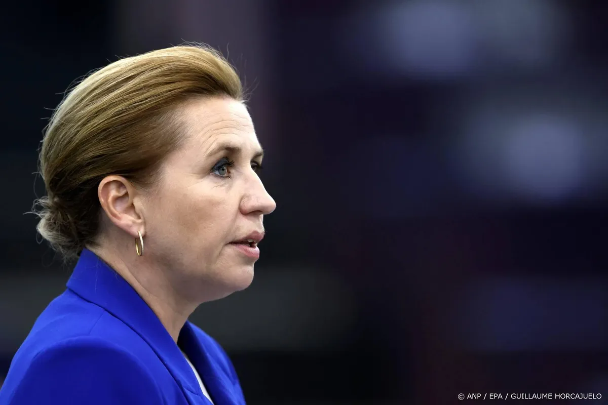 Excuses Deense premier voor anticonceptiecampagne in Groenland