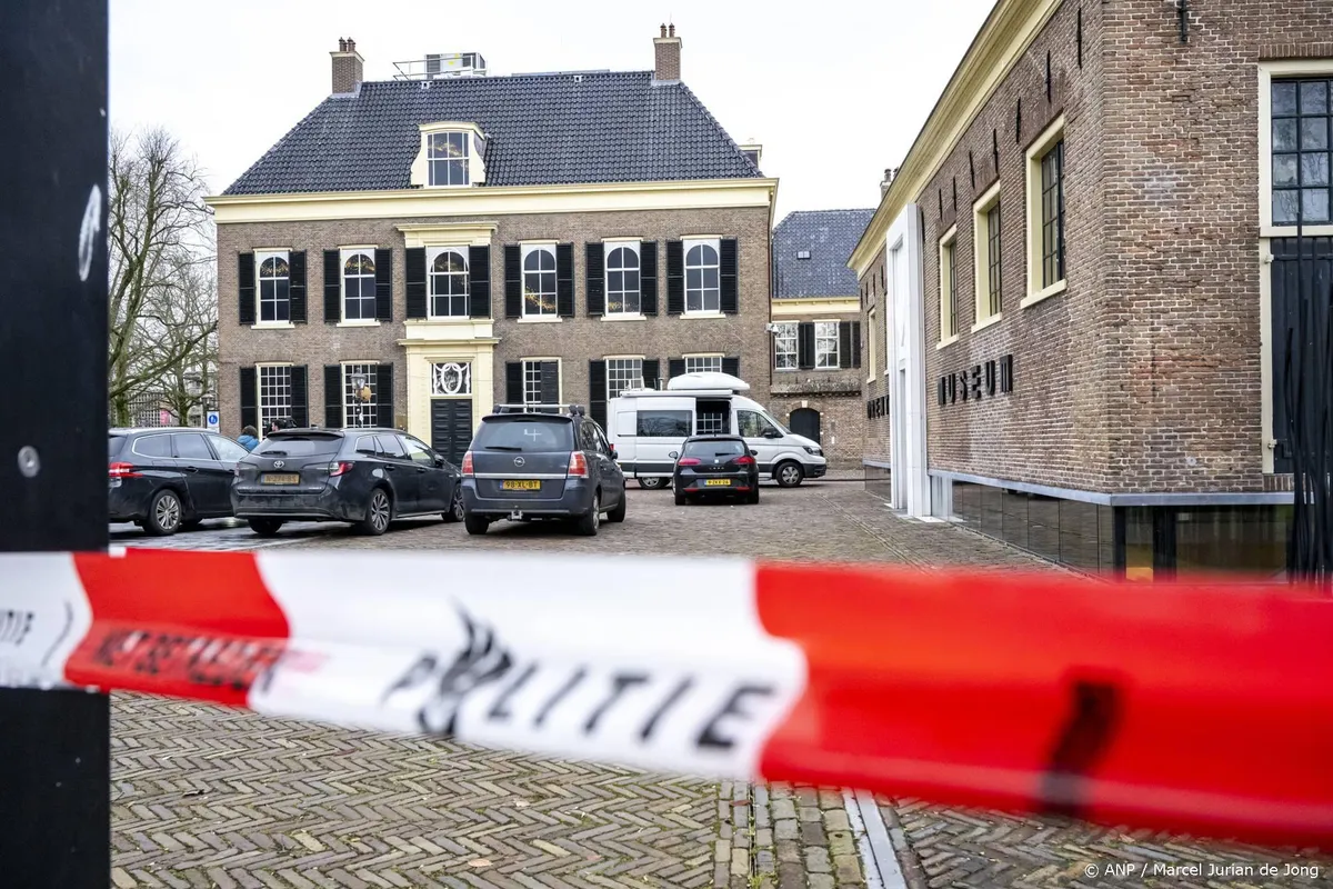 Drie medeverdachten kunstroof Assen niet vervolgd, rol te klein