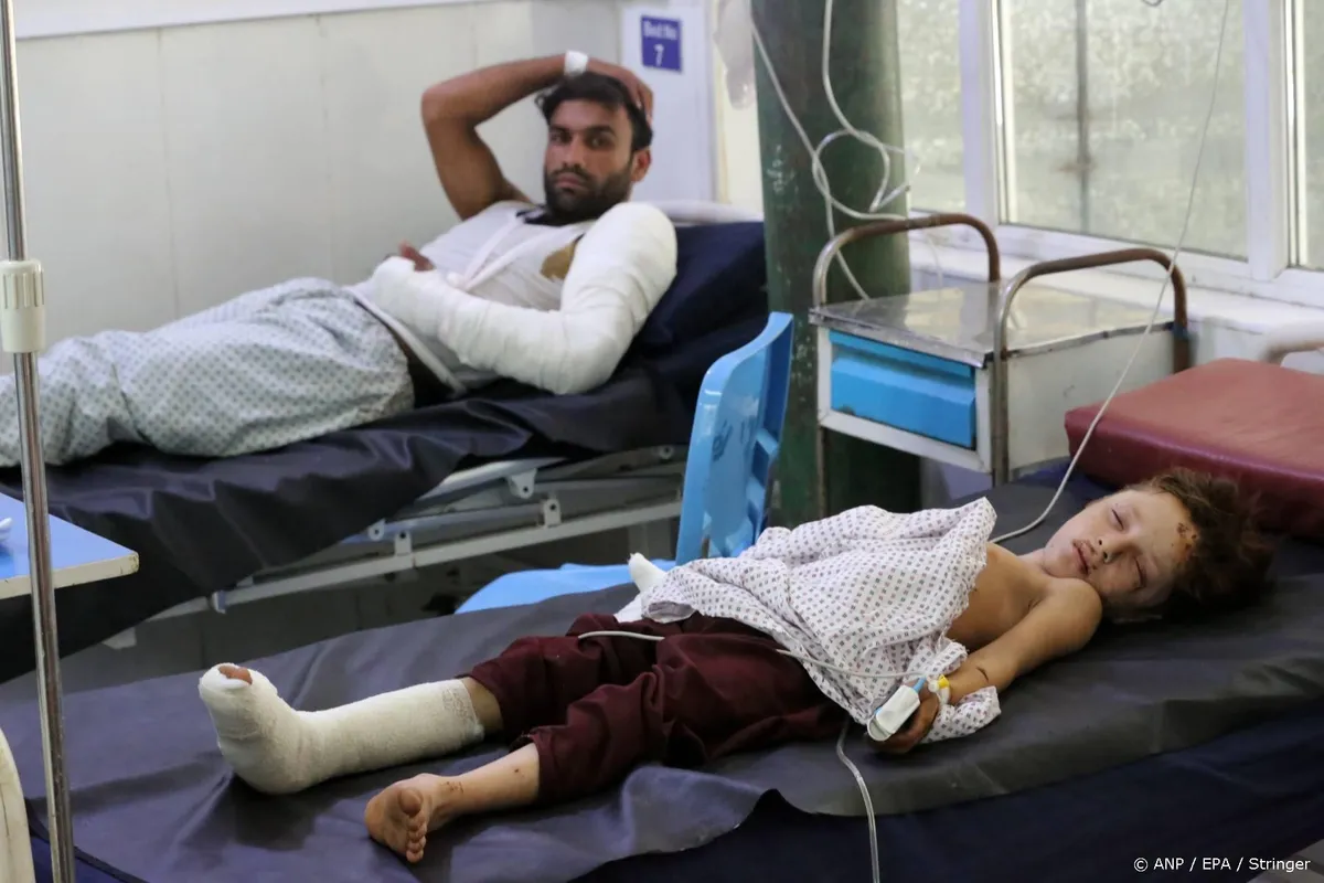 Dodental aardbeving Afghanistan boven de 2200