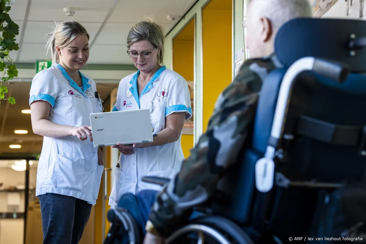 ING: zorgpersoneel werkt harder om vertrek zzp'ers op te vangen