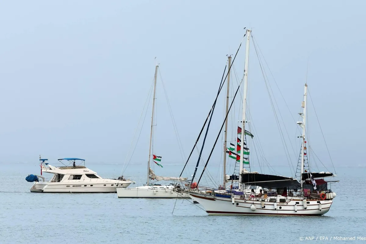 Hulpvloot richting Gaza: schip mogelijk geraakt door drone