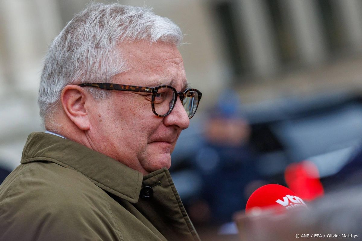 Prins Laurent erkent kind met zangeres Wendy Van Wanten