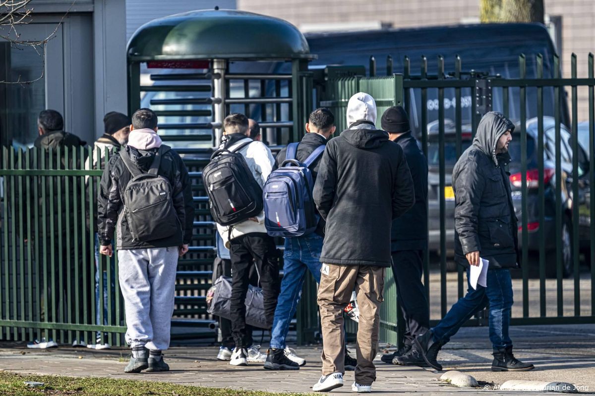 Meer dan 2000 mensen in Ter Apel, COA moet dwangsom betalen