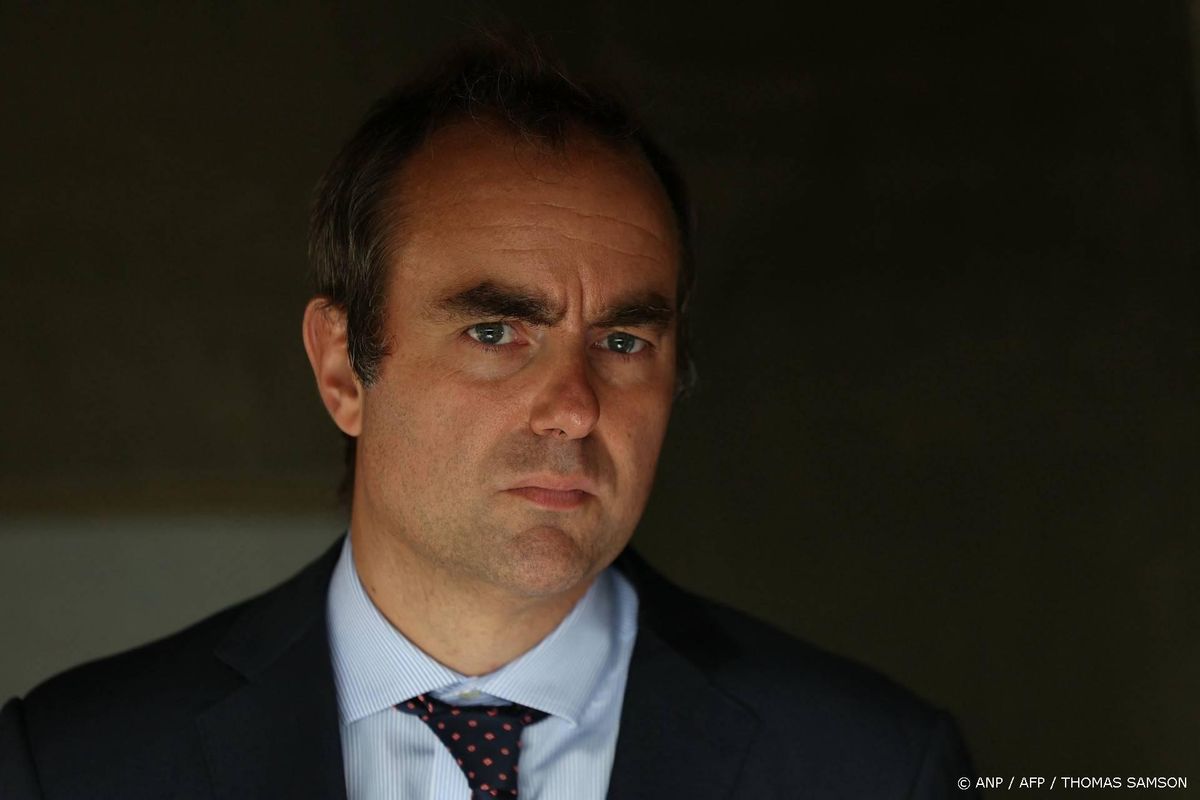 Macron stelt defensieminister Lecornu aan als premier