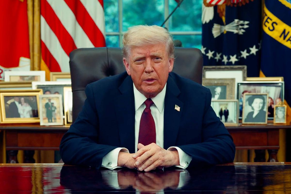 Trump fileert linkse haatretoriek na moord op Charlie Kirk: “Dit geweld is hun verantwoordelijkheid”