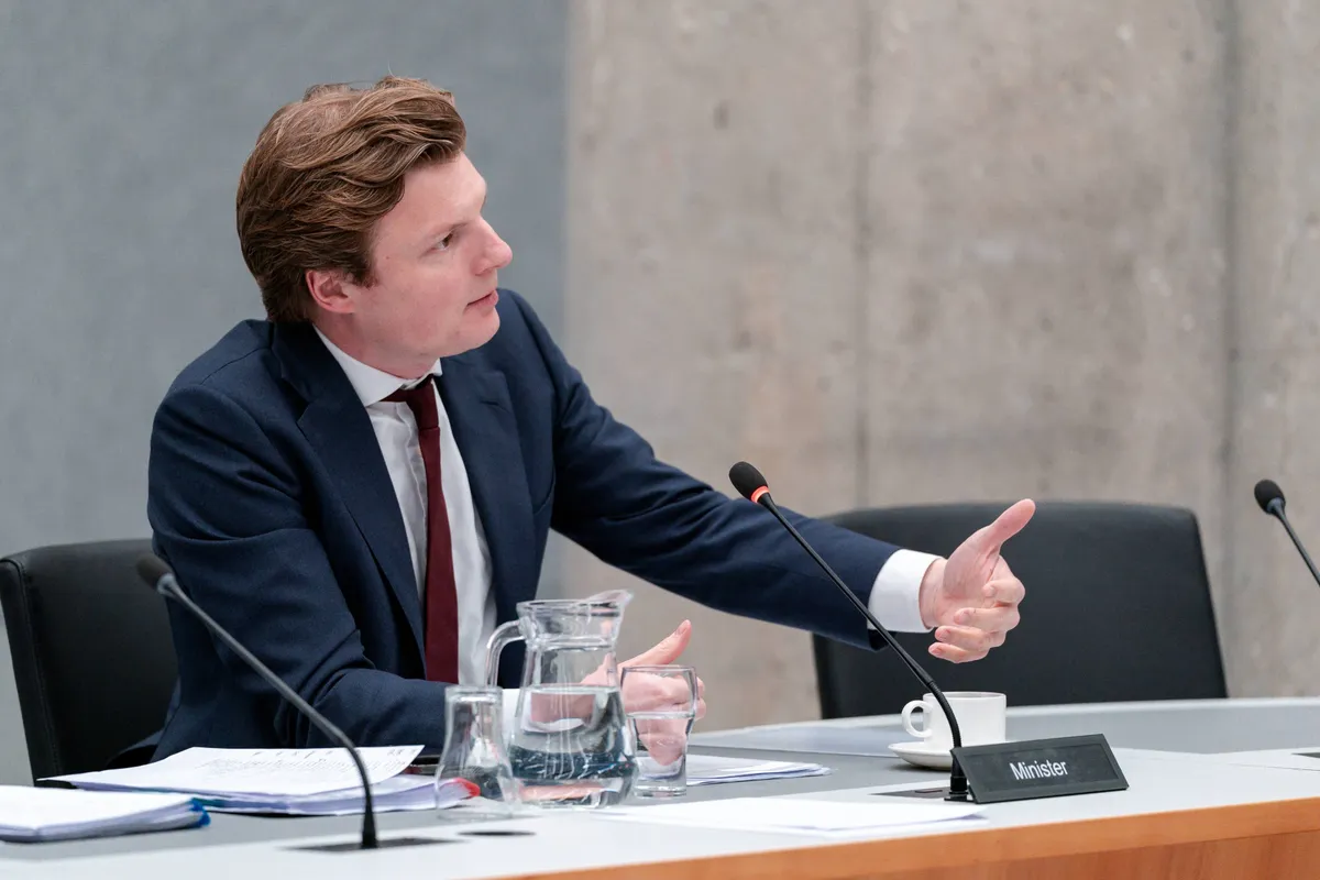 Brekelmans juicht over VVD-congres, maar vergeet 15 jaar wanbeleid