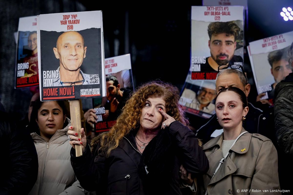 Families gijzelaars vragen Netanyahu niet te vertragen