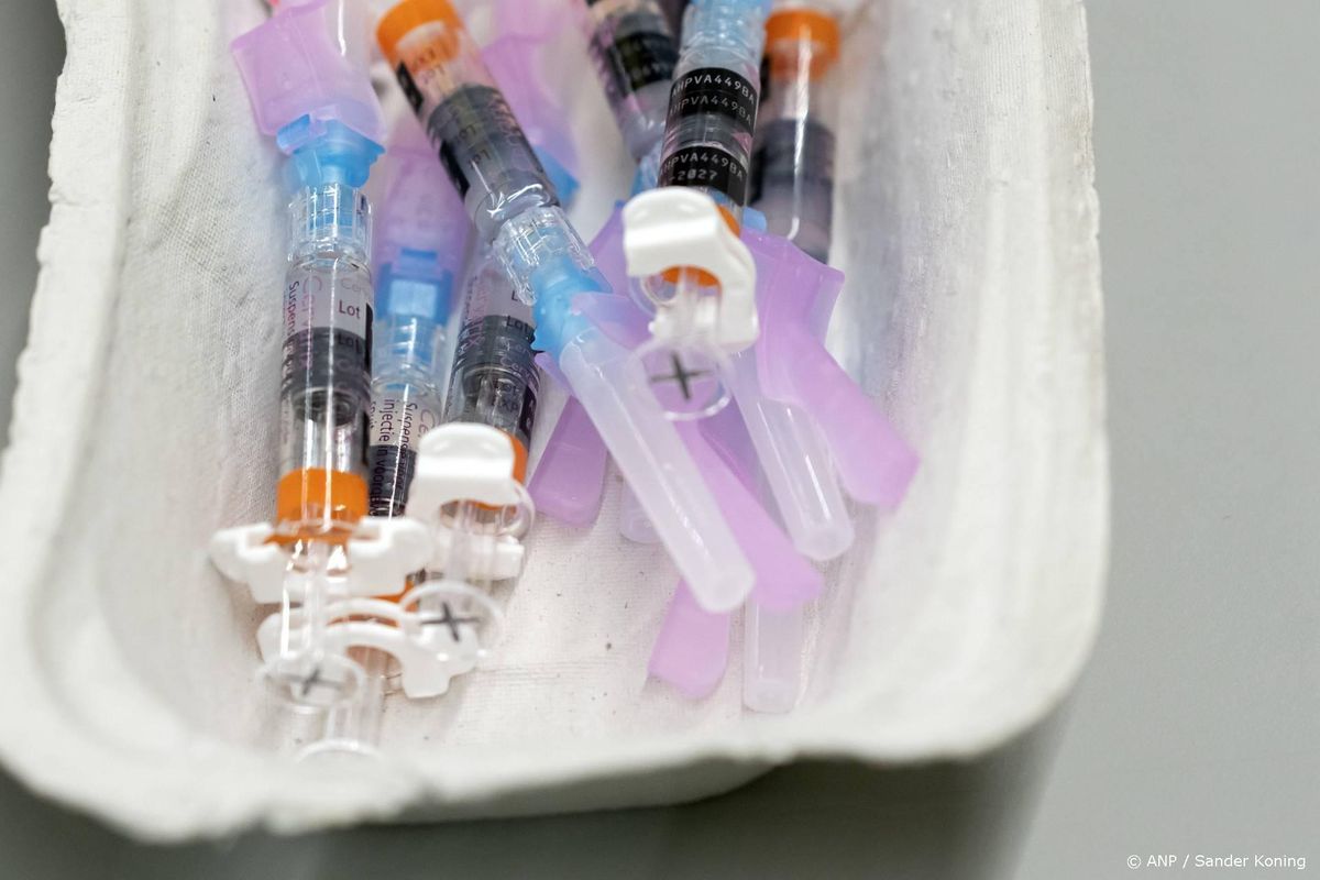 Mensen krijgen vanaf volgend jaar nieuw vaccin tegen HPV