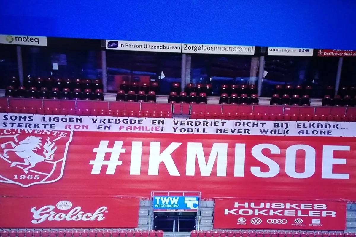 Jans en familie zijn supporters dankbaar voor spandoek in de Grolsch Veste