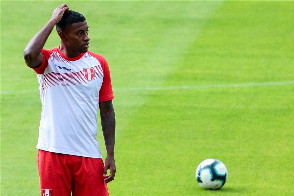 'FC Twente heeft interesse in 17-voudig Peruaans international'