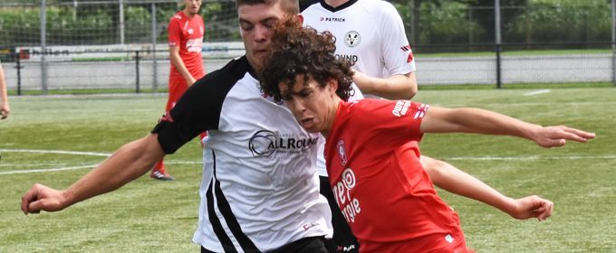 Jong FC Twente scoort drie keer en rolt Harkemase Boys op