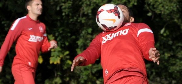 'Rosales vertrekt transfervrij bij FC Twente'