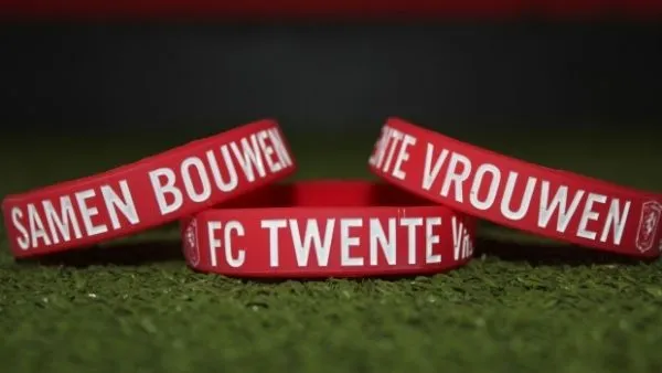 BREAKING: Stekker uit jeugdopleiding vrouwen