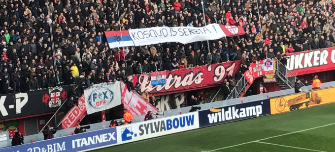 FC Twente distantieert zich van kwetsend spandoek Vak P