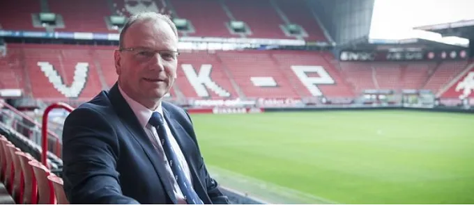 "De voetbalwereld is mooi, maar om daar bestuurder te zijn is geen eenvoudige opgave"